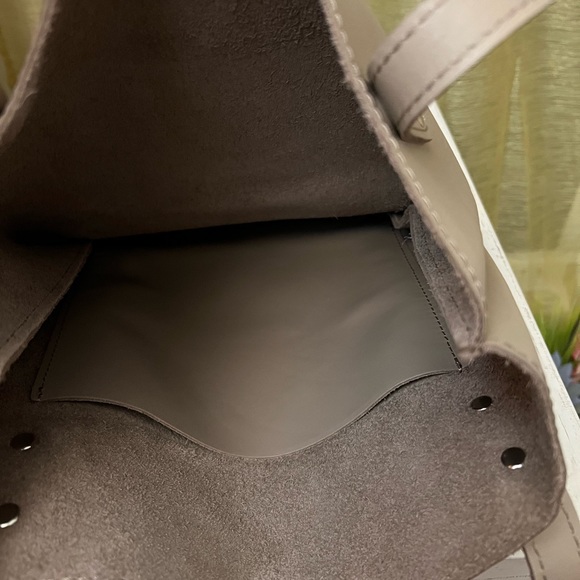 Leather Light Tan Tote Purse Shoulder Bag Classic Collegiate - Picture 4 of 8